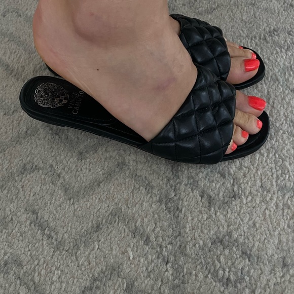 Vince Camuto Black Sandals. Size 8. $30 - Picture 7 of 7